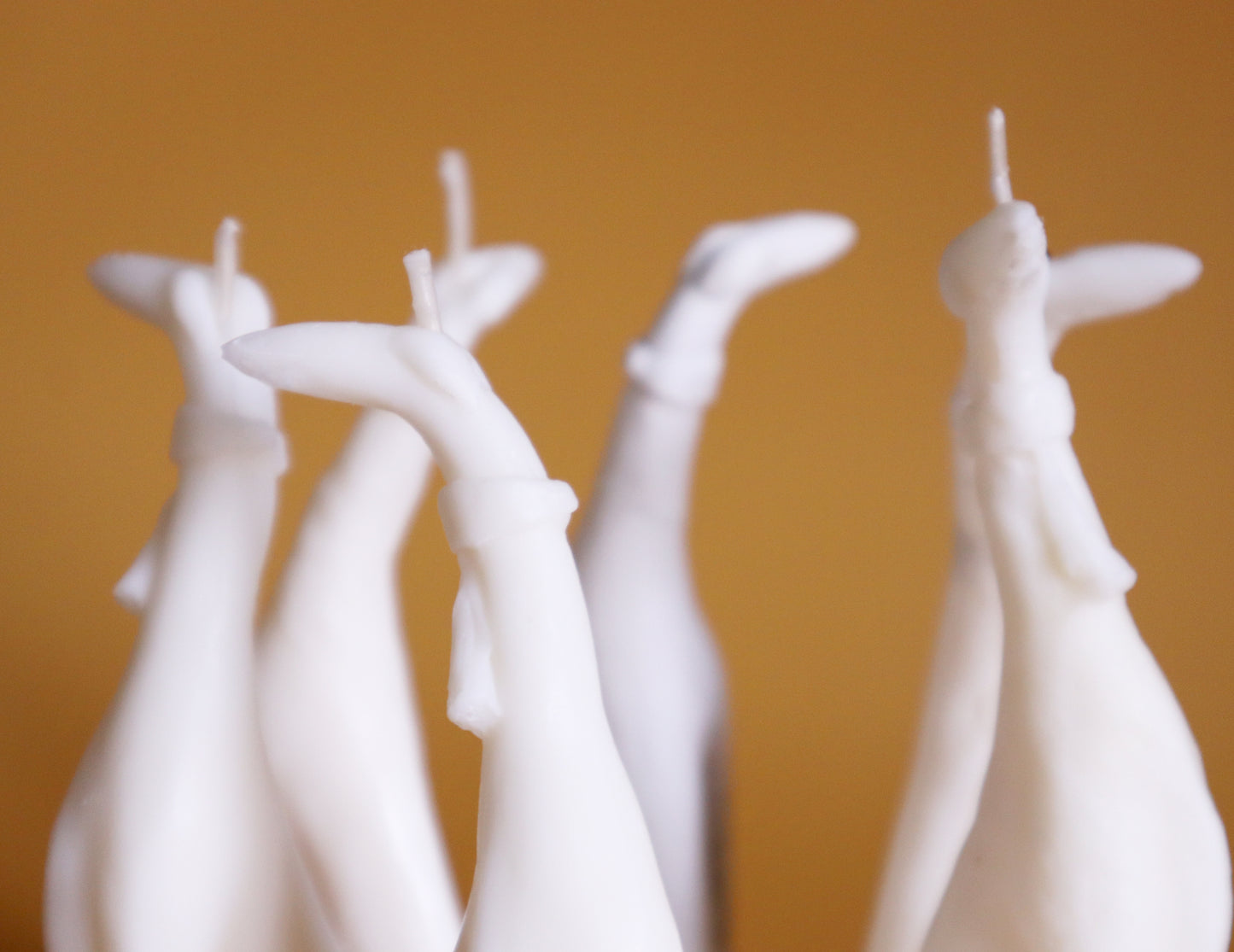 Greyhound candle, handmade figurine, greyhound decor, greyhound gift, greyhound home decor, greyhound mom gift, greyhound mom, galgo gift, galgo decor, galgo tribute, sighthound art, sighthound decor, sighthound home decor, sighthound candle