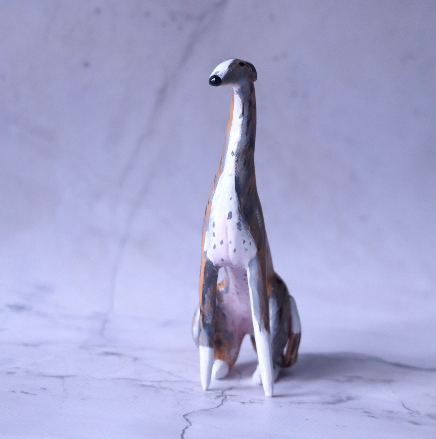 PERSONALIZOWANA FIGURKA CHARTA / POZYCJA SIEDZĄCA